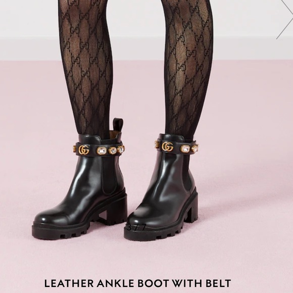 Gucci ankle boots with belt - Picture 2 of 7